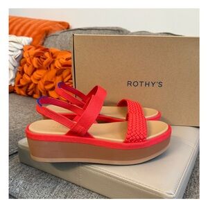 New in the box Rothy’s The Lightweight Wedge Sandal in Red Hot Woven